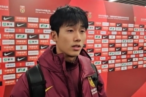 向余望：很开心能戴队长袖标并打入进球 上半场我们位置乱没章法