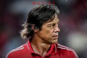 遭塞维利亚解雇！世体：阿尔梅达下课时间点正好在5场停赛执行后