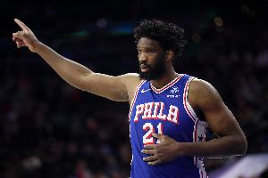 恩比德：膝盖很久之前就没问题了 现在棘手的是腹斜肌拉伤