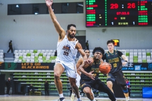 上海玄鸟季后赛开门红！主场战胜山东蜜獾取得队史季后赛首胜！