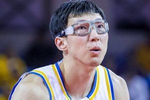 状态不佳但好在赢了！周琦7罚1中&运动战3中1 仅得3分9板1帽