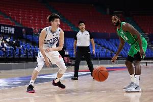 CBA自由球员名单更新：宁波后卫赵俊峰在列