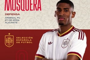 西班牙官方晒海报，祝贺莫斯克拉完成国家队首秀