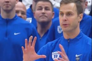 名记怒批杜克主帅：他竟然指挥球队推进前场 糟糕透顶的临场应变