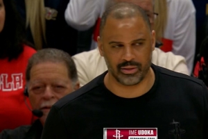 很不满！杜兰特和乌度卡抱怨判罚 先后被吹技犯