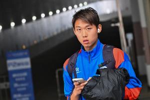 24岁金顺凯：斯卢茨基说我还是个小孩，没想到这么早就当爸爸了