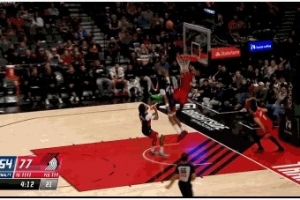 运气球！卡马拉反击空接被干扰 高高抛起还是弹进！