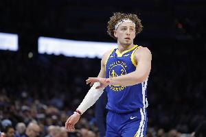 难救主！波杰姆斯基14中8拿到23分5板 三分8中5