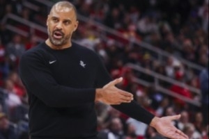 八大要下课主帅：乌度卡退位让贤&斯普利特危险&76人主帅经理都炒