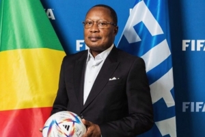 卫报：刚果足协主席挪用110万美元FIFA公款，目前正在潜逃
