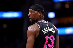 合砍53分！哈克斯：当阿德巴约和希罗状态火热时 我们势不可挡