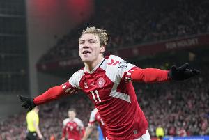 霍伊伦：这是我参加过最重要的比赛之一，要先确保丹麦晋级世界杯