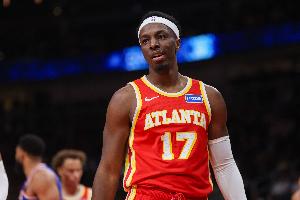 攻防建树！奥孔武14投7中&三分10中4得20分10板3助3断 正负值+12