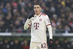 图片报：穆西亚拉、阿方索·戴维斯和帕夫洛维奇都增加了训练强度