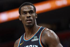 无人可挡！杜伦13中12砍下31分9板2帽 罚球7中7