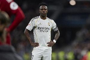 阿斯：预计维尼修斯明日回到外场训练 巴尔韦德得到许可今日休假