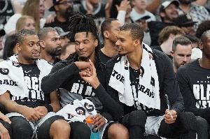 马刺本赛季两次取得至少10连胜 队史自13-14赛季夺冠后首次