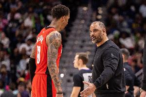 乌度卡谈小贾关键底线球失误：让人想起杜克大学被绝杀的比赛