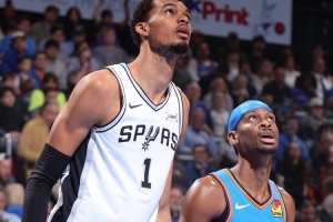 A·史密斯：亚历山大说“让比赛为自己代言” 实际上是在暗指文班