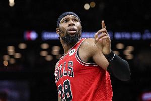 亚布塞莱：希望夏天过后还能回到球队 我会努力争取一份多年合同