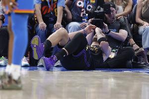 一众大牌球星无缘奖项评选 65场规则到底合不合理？