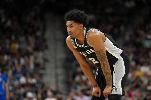 哈珀：我很快学会了杀入禁区慢下来 只要这么做 就没人防得住我