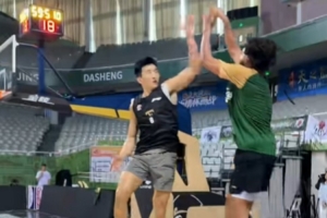 说唱歌手实力如何？J.Cole实战训练 漂移后仰三分手到擒来