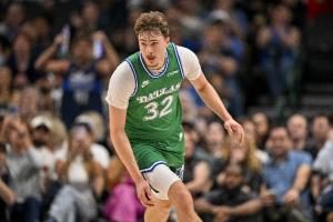 狂轰51分！19岁弗拉格成为史上最年轻50+先生 大幅刷新詹宁斯纪录