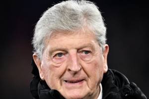 78岁的老帅霍奇森谈复出后首胜：我倾向于淡化主帅的个人光环