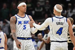 集体发挥！魔术六人得分上双 班凯罗10分最低&其余至少18分