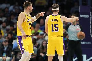 东里均带伤出战？雷迪克：我得到的消息是他们都通过了医疗许可