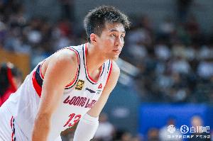 持续引发热议！“知情人透露郭艾伦被骗细节”词条登顶微博热搜