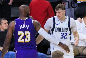 NBA历史青少年球员40+场数榜：弗拉格4场第一 詹姆斯3场第二