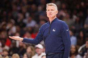 科尔谈不叫暂停：更想在混乱中寻找对位 不给对手布置防守的机会