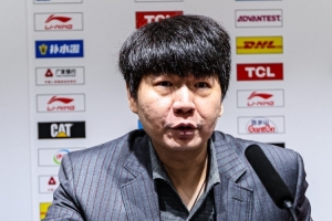 邱彪：许梦君和刘毅今天站出来了 替补球员都在时刻做好准备