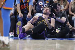 丹尼·格林：东契奇接受的再生干细胞疗法 可以加快复出进程一周