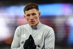 德天空：森林仍对安德森标价1亿-1.2亿镑，曼联曼城还没正式接触