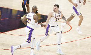 皮尔斯：东里倒下毁灭夺冠希望太折磨人了 若我是老詹会考虑退役