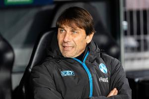 记者：孔蒂想要去执教意大利队，原因是他在那不勒斯压力太大