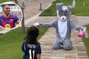 暖心！每体：拉菲尼亚拌成复活节兔子，给爱子送节日惊喜