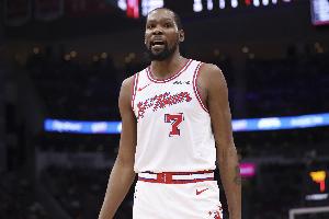 火箭21分大逆转！媒体人：第三之争进入白热化 或者说打狼之战