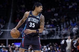 Shams：火箭将与双向合同中锋托卢·史密斯签下一份新的两年合同