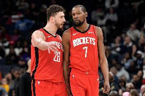 怎么回事？杜兰特+申京首节合计10中1仅得4分 出现5失误