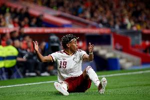 马卡：FIFA因种族歧视事件调查西班牙足协，亚马尔发表声明呼应