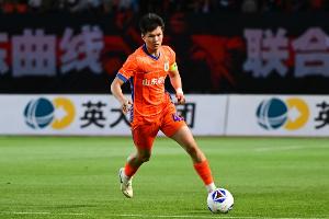 记者：泰山队和河南赛前发布会，宿茂臻和陈泽仕出席