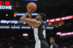 福克斯：之前没料到球队本赛季变得如此出色 觉得可能要两年后