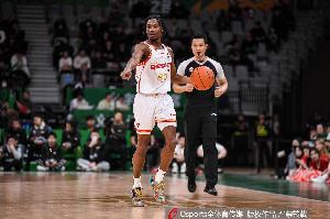 望无大碍！记者：马凯尔·约翰逊需要回深圳拍片以进一步确认伤情