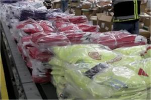 售价正品1/10！中国香港海关查处1万件世界杯盗版球衣，仿真度高