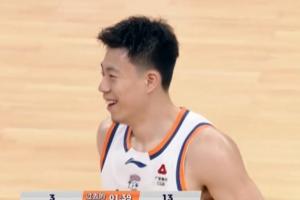 张镇麟抢断把贝兹利饭碗砸了?贝兹利逆天炸队&连环内讧被裁始末