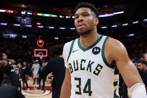 美记：听闻到字母哥的交易下家偏好 他不想去西海岸球队